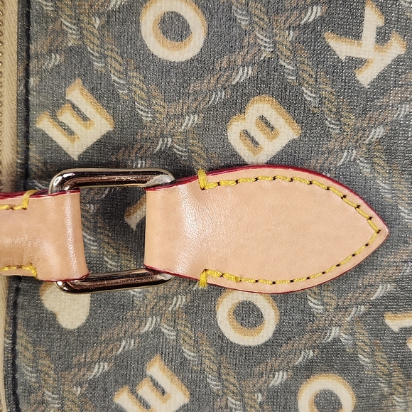 Dooney and Bourke Satchel bag - Picture 5 of 16